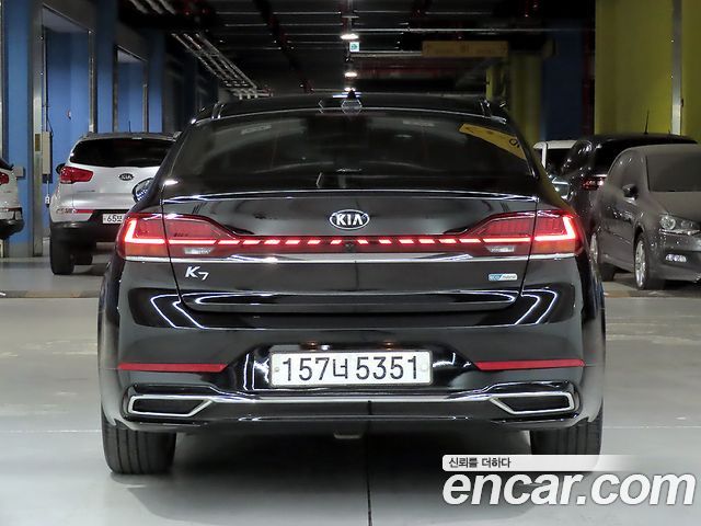 Kia K7 Premier, гибрид Signature - фото 2