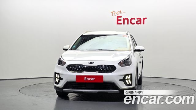 Kia Niro Новый 1.6 HEV Prestige - фото 2