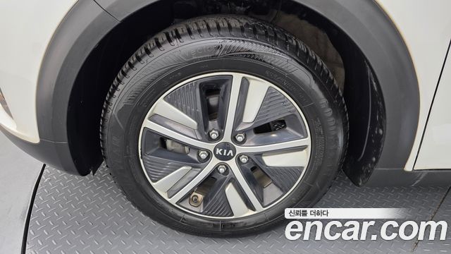 Kia Niro Новый 1.6 HEV Prestige - фото 4