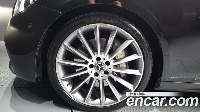 Mercedes-Benz E-Class W213 E350 4MATIC AMG Line - фото 4