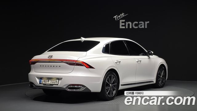Hyundai Grandeur Новый IG 2.5 Exclusice - фото 1
