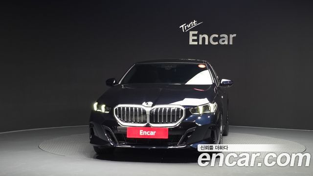 BMW 5-Series G60 520i M Sport - фото 2