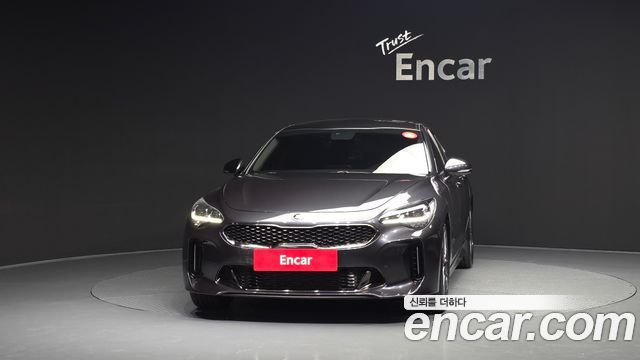 Kia Stinger 2.0 Turbo 2WD Platinum - фото 2