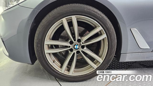 BMW 5-Series G30 520d M Sport Package Plus - фото 4