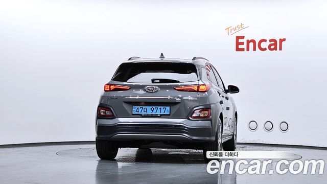 Hyundai Kona Premium - фото 3