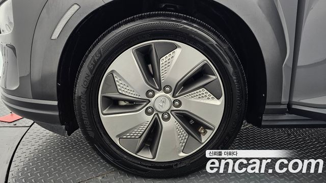 Hyundai Kona Premium - фото 4