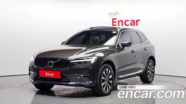Volvo XC60 2-го поколения B5 Ultimate Bright - фото 0
