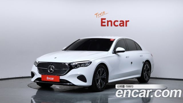 Mercedes-Benz E-Class W214 E200 Avantgarde Limited - фото 0