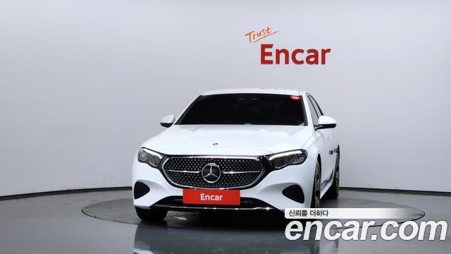 Mercedes-Benz E-Class W214 E200 Avantgarde Limited - фото 2