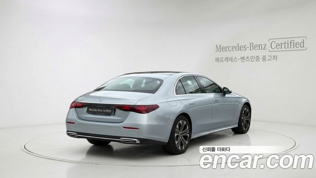 Mercedes-Benz E-Class W214 E350e 4MATIC - фото 1