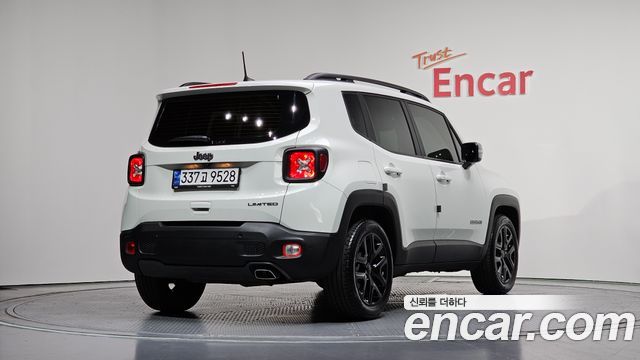 Jeep Renegade 1.3 Limited - фото 1