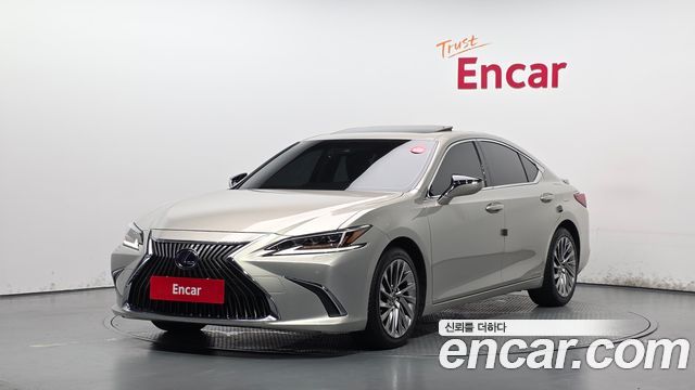 Lexus ES 7-го поколения Executive - фото 0
