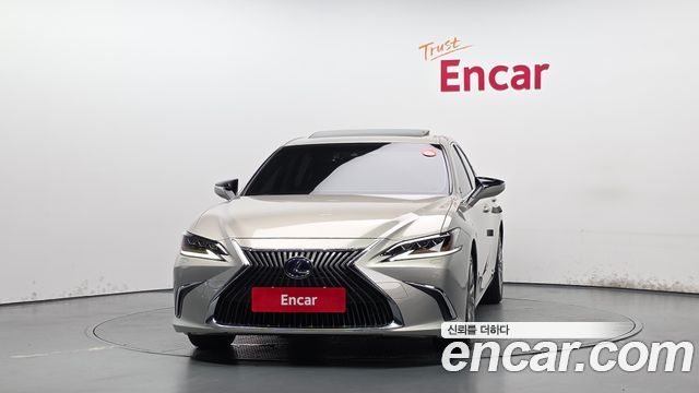 Lexus ES 7-го поколения Executive - фото 2