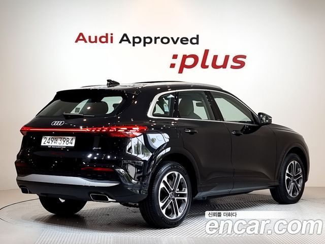 Audi Q5 40 TFSI Quiattro Advanced - фото 1