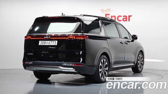 Kia Carnival 4-го поколения 9-Seater Signature - фото 1