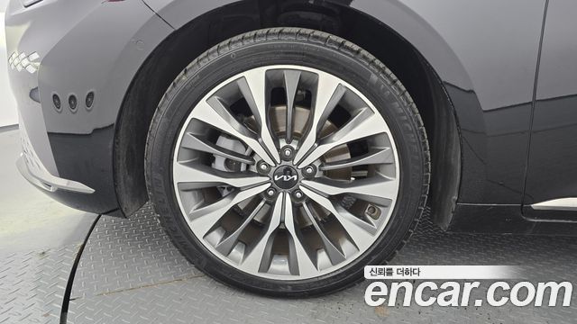 Kia K8 2.5 Gasoline 2WD Noblesse - фото 4