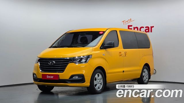 Hyundai Starex Новый Wagon 12-Seater Smart - фото 0