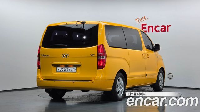 Hyundai Starex Новый Wagon 12-Seater Smart - фото 1
