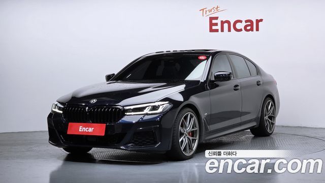 BMW 5-Series G30 523d M Sport - фото 0