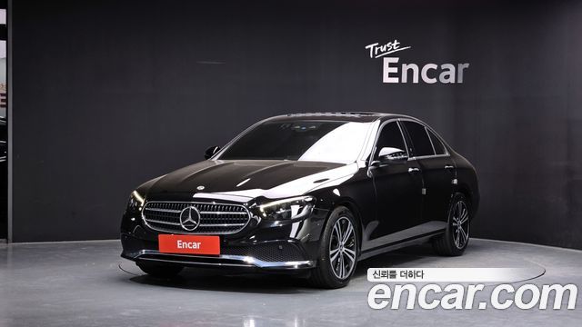 Mercedes-Benz E-Class W213 E250 Avantgarde - фото 0