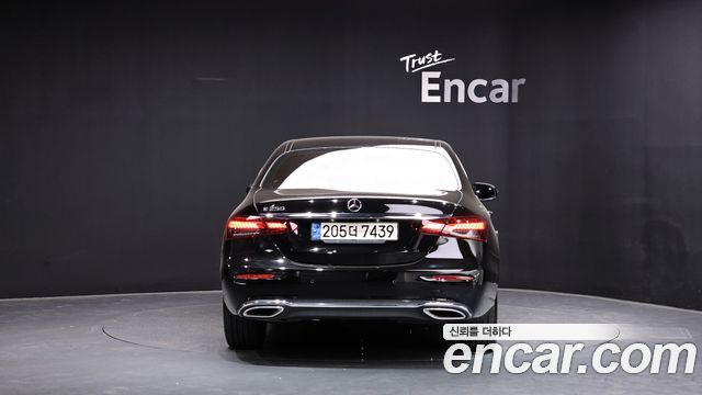 Mercedes-Benz E-Class W213 E250 Avantgarde - фото 3