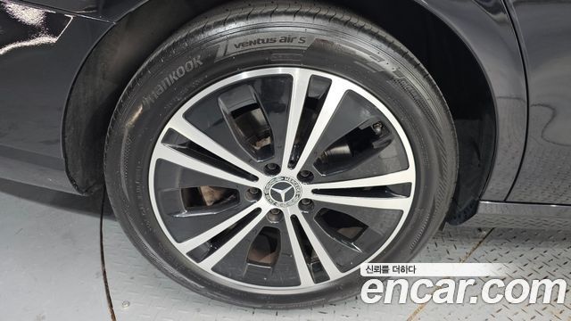 Mercedes-Benz E-Class W213 E250 Avantgarde - фото 4