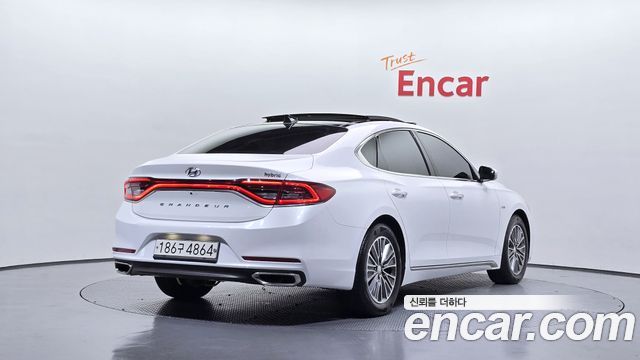 Hyundai Grandeur IG, гибрид Exclusive - фото 1