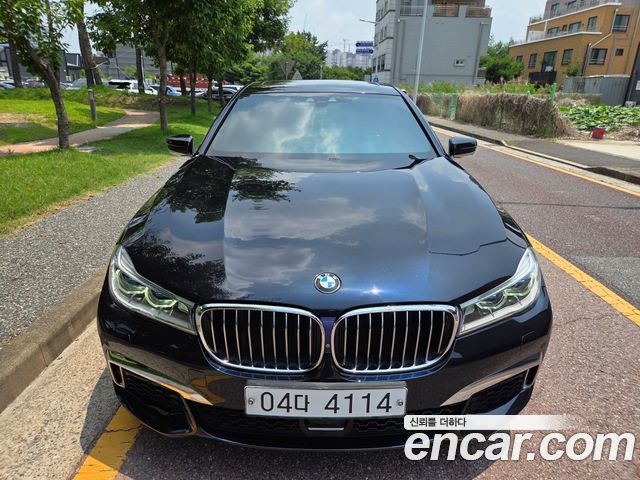 BMW 7-Series G11 740Li xDrive M Sport Package - фото 0