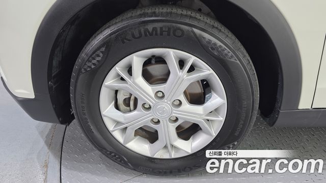 SsangYong Tivoli Gasoline 1.5 2WD V3 - фото 4
