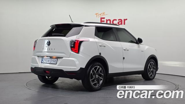 SsangYong Tivoli Gasoline 1.5 2WD V3 - фото 1