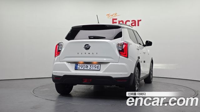 SsangYong Tivoli Gasoline 1.5 2WD V3 - фото 3