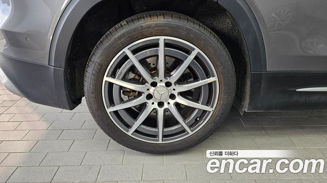 Mercedes-Benz GLB-Class X247 AMG GLB35 4MATIC - фото 4