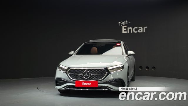 Mercedes-Benz E-Class W214 E300 4MATIC AMG Line Premiere Special - фото 2