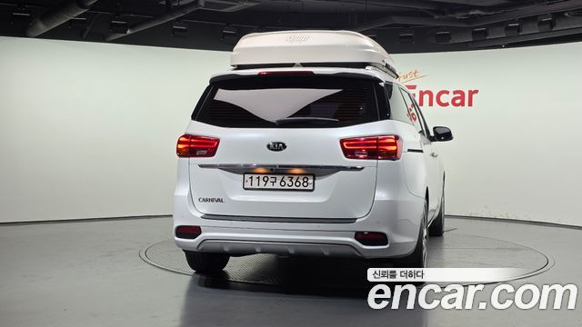 Kia Carnival Новый 9-Seater Prstige - фото 3
