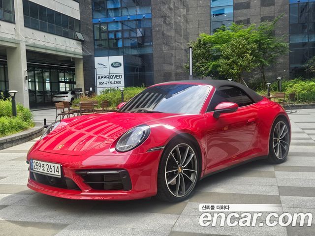 Porsche 911 Carrera 4 Cabriolet - фото 0