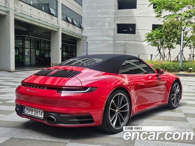 Porsche 911 Carrera 4 Cabriolet - фото 3