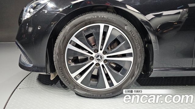 Mercedes-Benz E-Class W213 E250 Avantgarde - фото 4