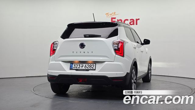 SsangYong Tivoli Gasoline 1.5 2WD UPBEAT - фото 3