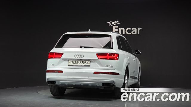 Audi Q7 45 TFSI Quattro - фото 3