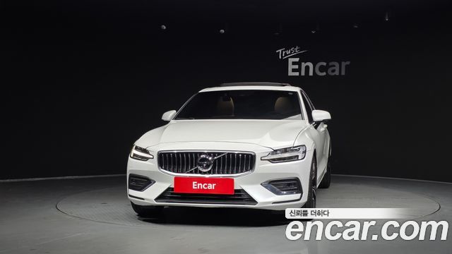 Volvo S60 3-го поколения B5 Inscription - фото 2