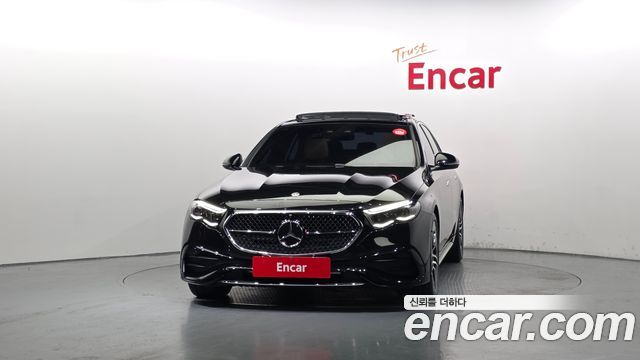 Mercedes-Benz E-Class W214 E300 4MATIC AMG Line - фото 2