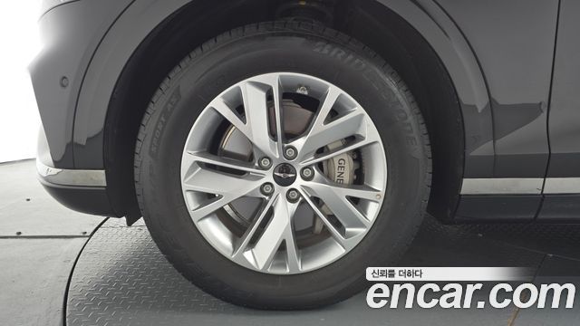 Genesis GV70 2.5T Gasoline 2WD - фото 3