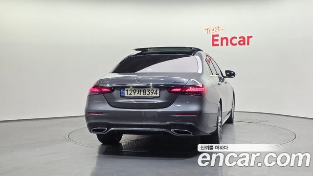 Mercedes-Benz E-Class W213 E350 4MATIC AMG Line - фото 3