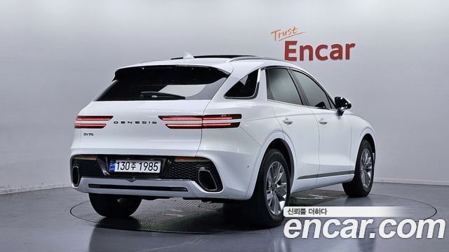 Genesis GV70 2.5T Gasoline 2WD - фото 1