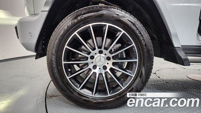 Mercedes-Benz G-Class G400d - фото 4