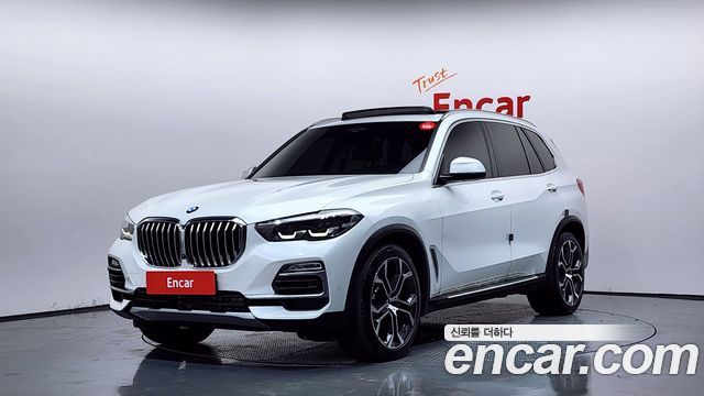 BMW X5 G05 xDrive 40i xLine - фото 0