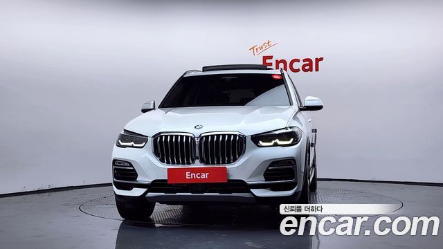 BMW X5 G05 xDrive 40i xLine - фото 2