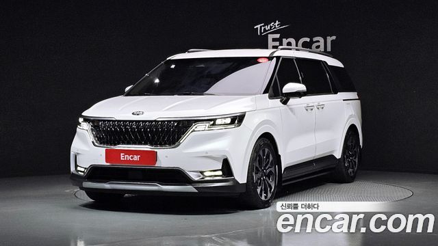 Kia Carnival 4-го поколения 9-Seater Signature - фото 0