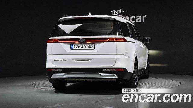 Kia Carnival 4-го поколения 9-Seater Signature - фото 3