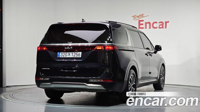 Kia Carnival 4-го поколения 9-Seater Noblesse - фото 1